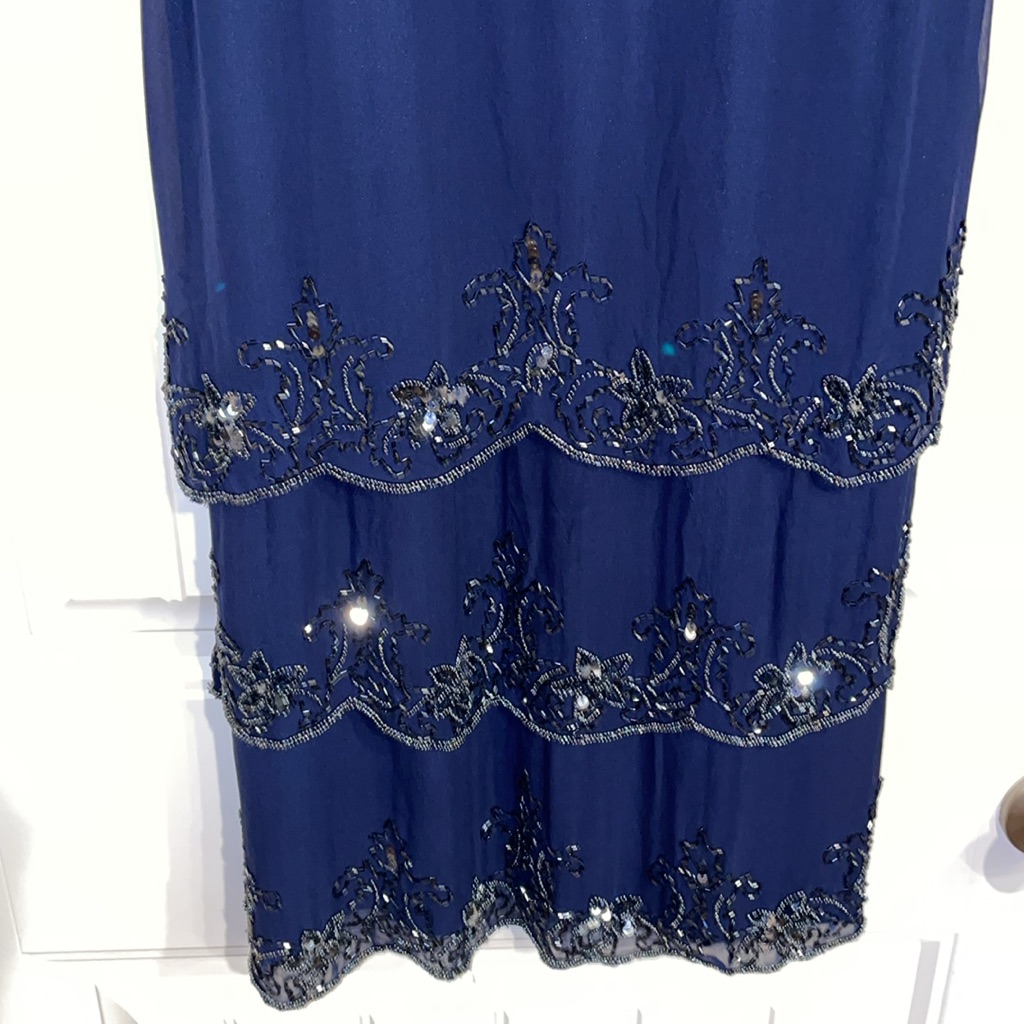 Dress Size 6 Beaded Pissaro Nights Shell 100 % Silk Exclusive Of Ornamentation